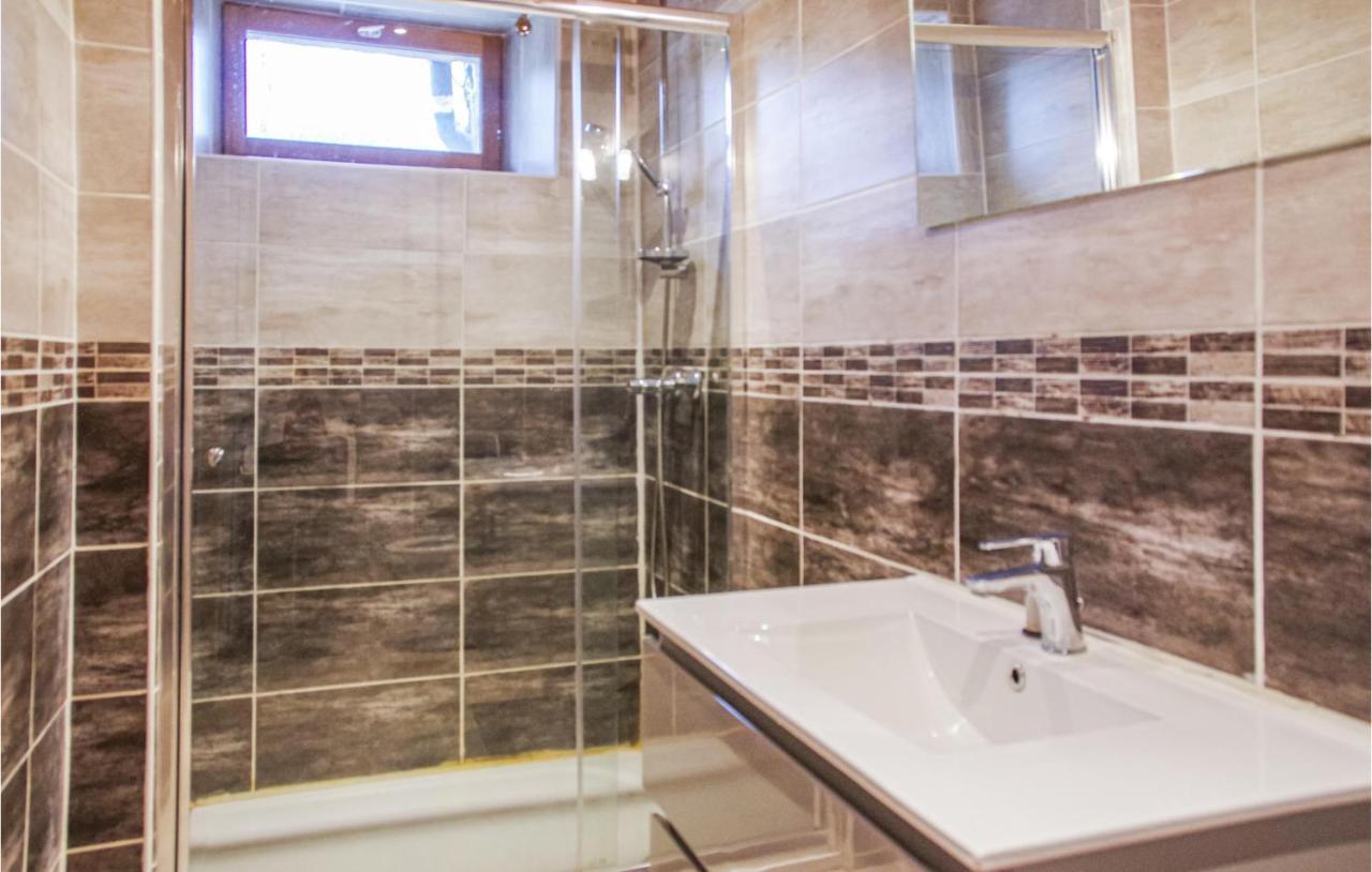 3 Bedroom Beautiful Home In Cheylade Exterior foto